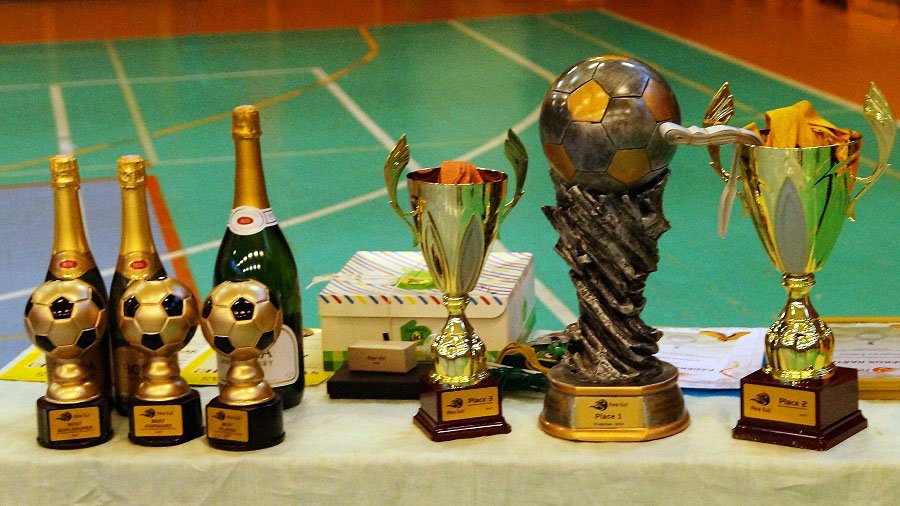 В Висагинасе прошел необычный футбольный турнир «Fire Ball» - Культурные и спортивные мероприятия