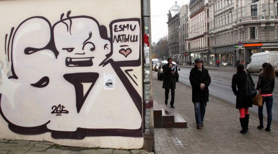 Нищета стучится в Европу - В Мире