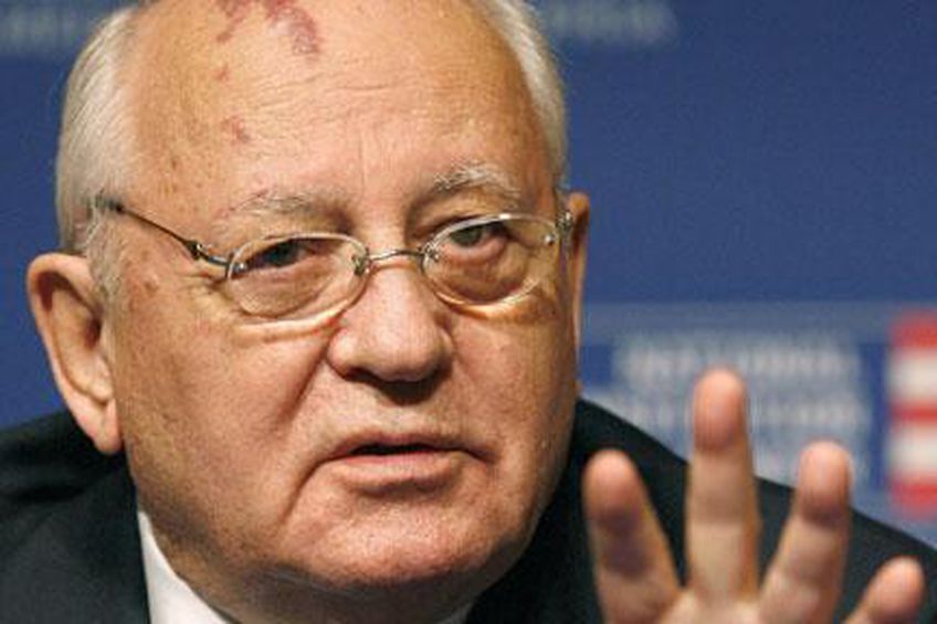 Горбачев предупредил НАТО, что Афганистан победить нельзя