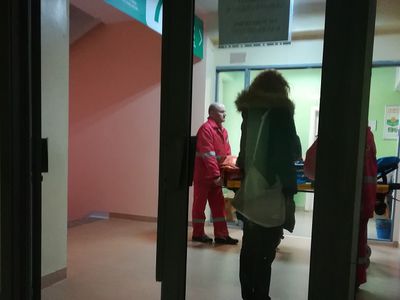 Если пациенту стало плохо в поликлинике, могут ли врачи оказать неотложную помощь? - В Висагинасе