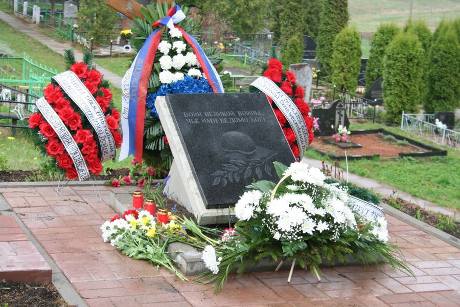 «Воину Великой войны, чье имя ведомо Богу...»
 - В Висагинасе