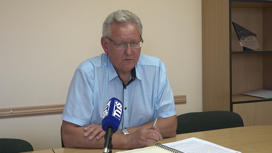 Виргиниюс Букаускас отвечает на вопросы жителей (видео) - В Висагинасе