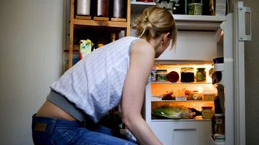 Как побороть эмоциональное переедание - Наука и здоровье