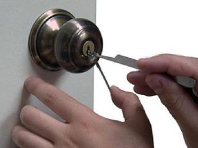 В Висагинасе ограблена квартира                                                                 - Происшествия и криминал