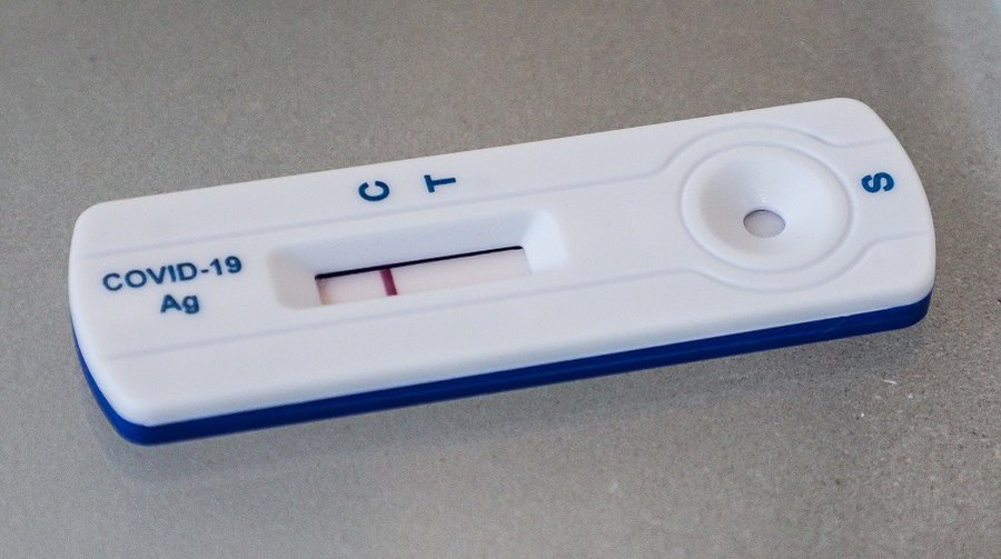 Меняется порядок тестирования - появляется возможность диагностировать COVID-19 тестом самоконтроля дома - Литва и страны Балтии