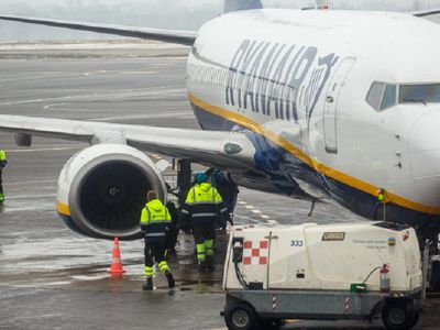 Литовцы не могут вернуть тысячные суммы за билеты: вместо компенсации авиакомпании предлагают купоны - Литва и страны Балтии