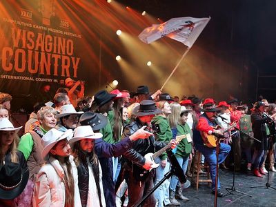 Висагино кантри: фестиваль, ставший частью городской легенды (видео) - В Висагинасе