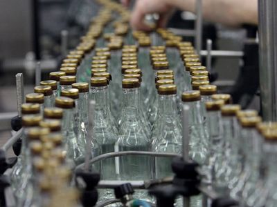 С 1 марта повышается акциз на этиловый спирт - Литва и страны Балтии
