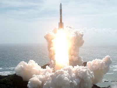 Японская ракета SS-520 попала в Книгу рекордов Гиннесса как самая компактная в мире - В Мире