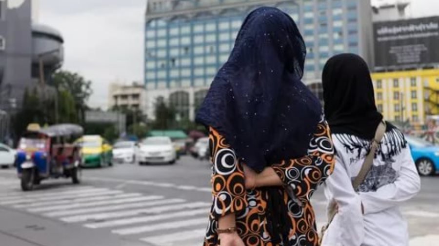 Насильно выданная замуж пакистанка, пытаясь убить мужа, отравила насмерть 17 родственников - Происшествия и криминал