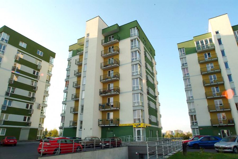 Литовцы предпочитают жить в городских двухкомнатных квартирах - Литва и страны Балтии
