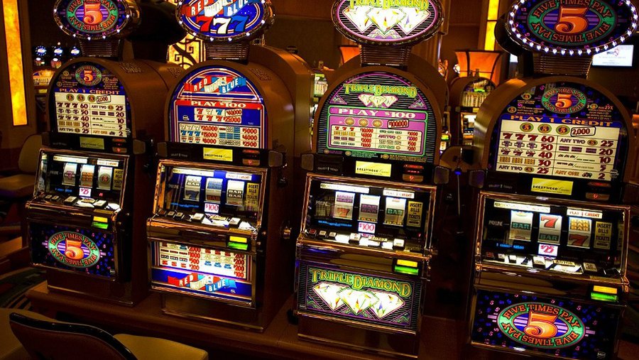 Сейм ужесточил контроль за деятельностью организаторов азартных игр - Литва и страны Балтии