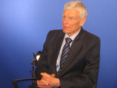 Юстас Винцас Палецкис: «За пять лет работы  в Европарламенте я нажимал кнопку голосования сто тысяч раз…»

 - В Висагинасе