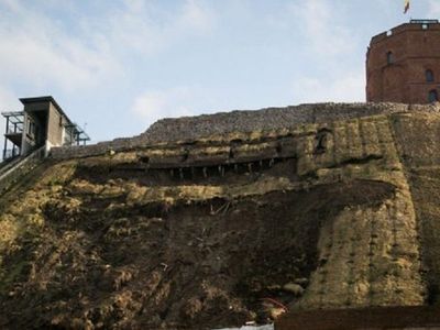 Национальный музей Литвы не знал о нелегальных рабочих при проведении работ на горе Гедиминаса - Литва и страны Балтии