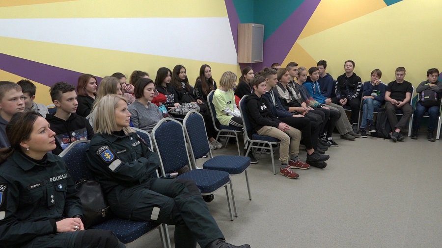 Школьники прошли «Академию безопасности» (видео) - В Висагинасе