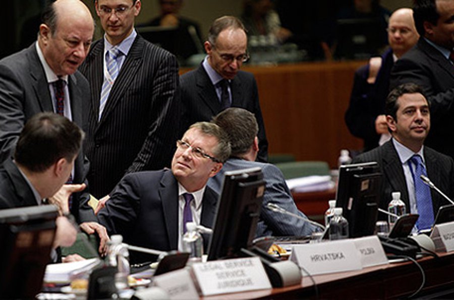 Еврокомиссии разрешили ввести санкции в отношении Венгрии                                 - В Мире