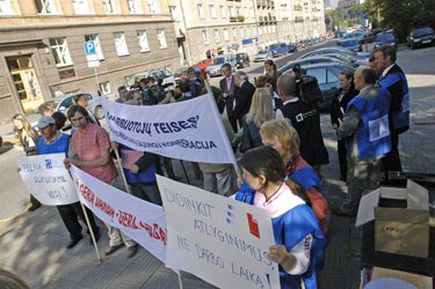 Профсоюзы Литвы протестуют против либерализации трудовых отношений