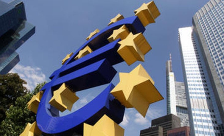 «Эффект домино»
 разрушения еврозоны: закат Старого Света означает рождение маленького Нового Света


 - В Мире