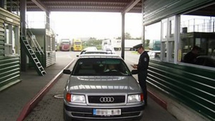 Российские пограничники останавливают литовцев на границе, утверждая, что выполняют распоряжение Москвы - Литва и страны Балтии
