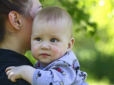 Для работников, воспитывающих одного ребенка до 12 лет, дополнительный выходной день - Литва и страны Балтии