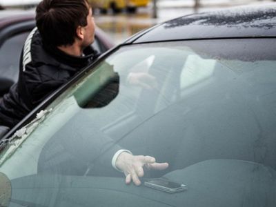 Полиция напоминает: берегите автомобили и личные вещи! - В Висагинасе