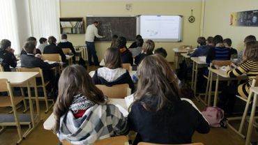 Правительство одобрило финансовые поощрения учеников и учителей