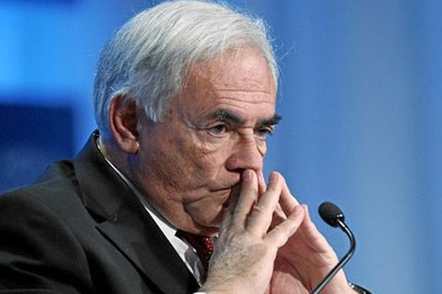 Обвиняемому в попытке изнасилования главе МВФ грозит 20 лет тюрьмы

 - В Мире