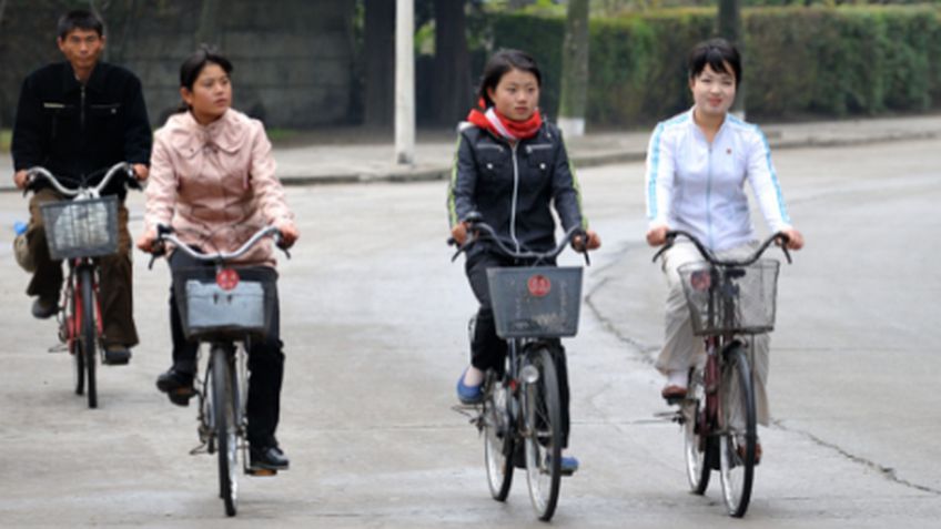 Жительницам КНДР вновь запретили ездить на велосипедах
