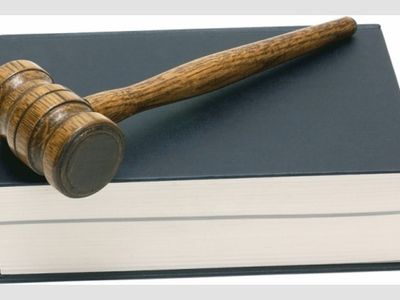 Суд на полмесяца отложил оглашение приговора Альгирдасу Палецкису

                                 - Происшествия и криминал