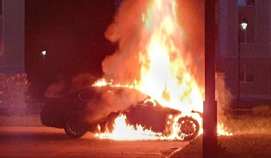 В столице взорвался автомобиль - Происшествия и криминал