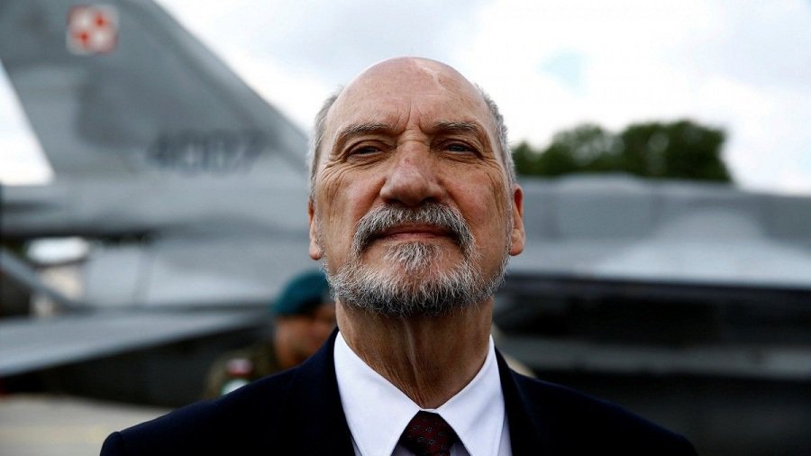 Минобороны Польши: для успешной обороны стране необходимы две американские дивизии - В Мире