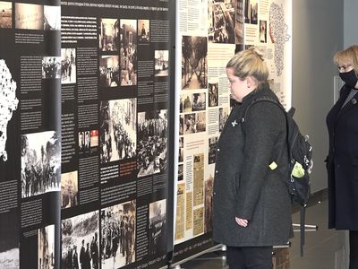 В Висагинасе – уникальная выставка об истории евреев Литвы (видео) - В Висагинасе