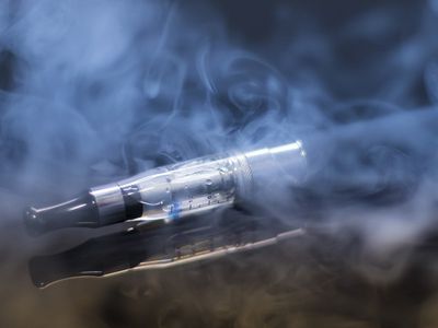 Вступает в силу запрет на продажу нагреваемой табачной продукции с ароматизаторами и вкусами - Литва и страны Балтии