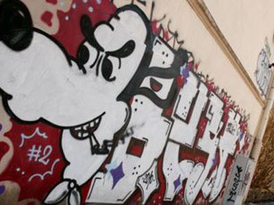 В Вильнюсе домовладельцев будут штрафовать за изрисованные фасады                                 - Литва и страны Балтии