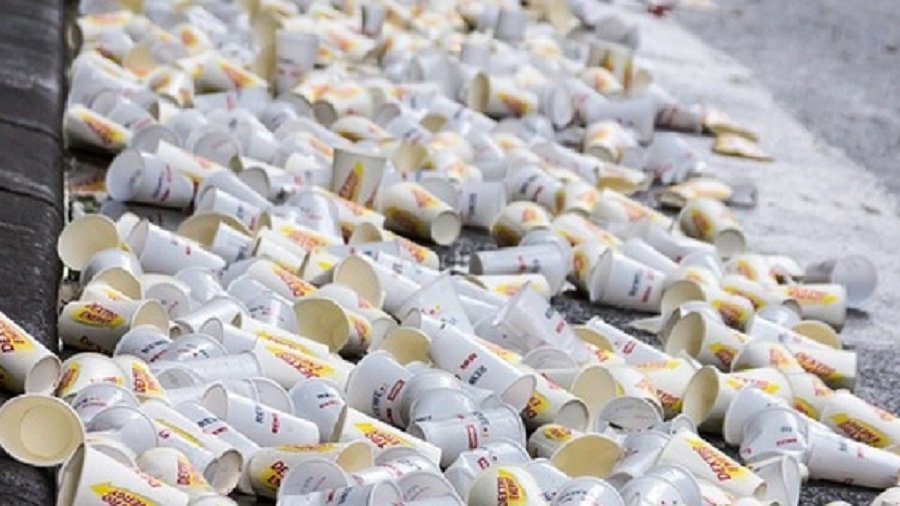 Во время праздников в столице не будет одноразовых пластиковых изделий - Литва и страны Балтии