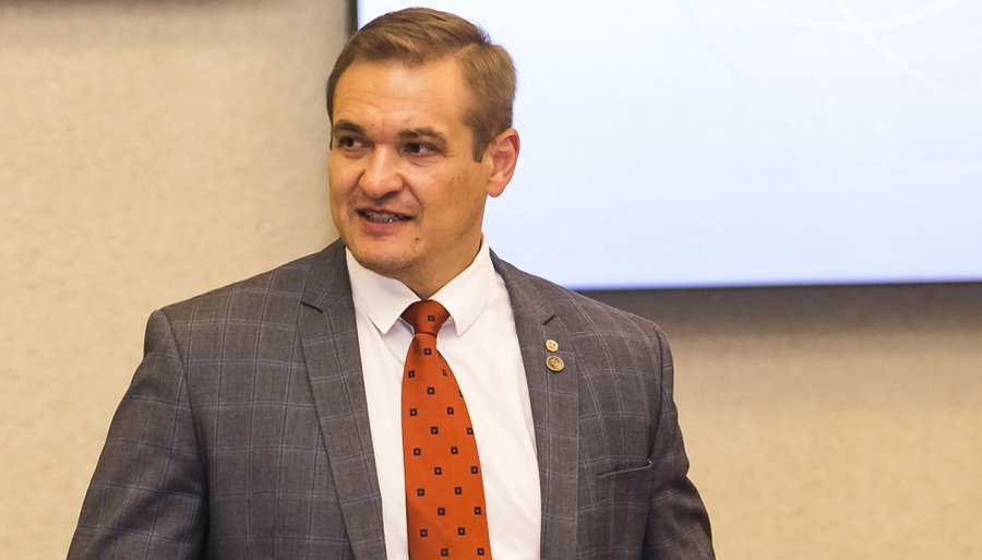 Э. Мисюнас требует 5 млн. евро: повышение зарплат пожарных должно быть приоритетным - Литва и страны Балтии