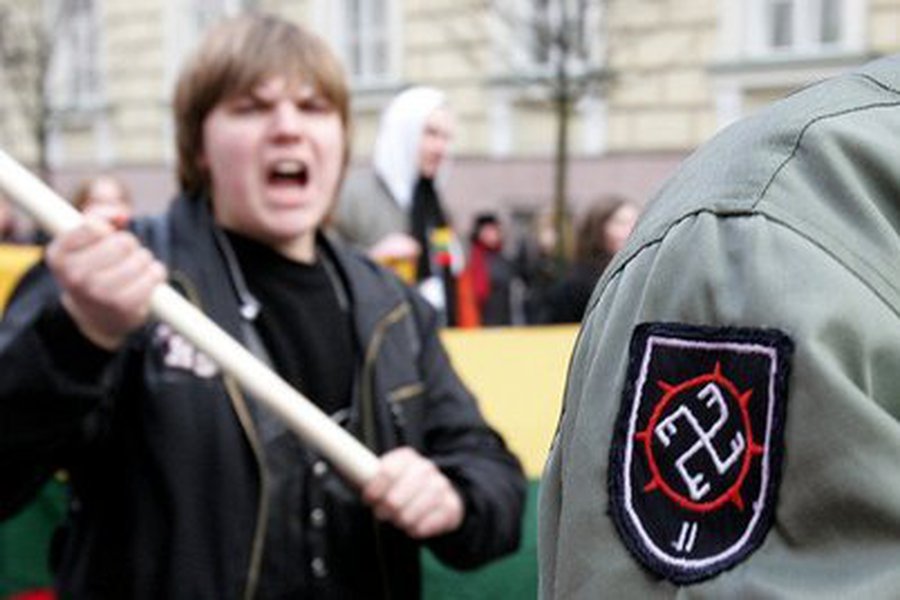 Литовские спецслужбы признали связь литовских радикалов с экстремистами Европы

 - Литва и страны Балтии