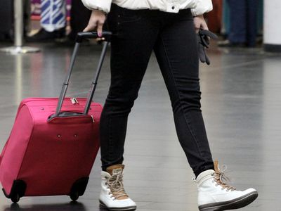 В прошлом году из Литвы уехало в два раза меньше граждан, чем пять лет назад - Литва и страны Балтии