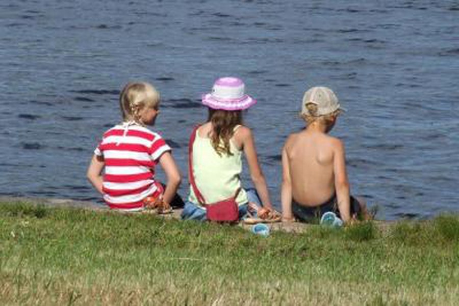 Saugokime vaikus nuo saulės - Lietuva ir Baltijos šalys