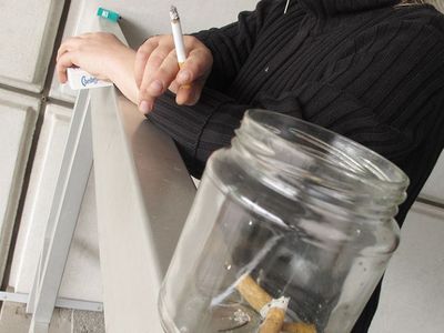 Президентура о стремлении запретить курение на балконах: такой закон может стать пародией - Литва и страны Балтии