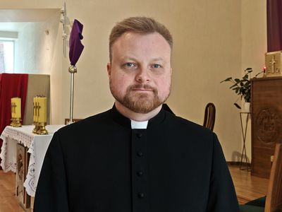 Христос воскрес! Аллилуйя! Пусть Воскресший Господь наполняет вас миром, надеждой и радостью! - Поздравления