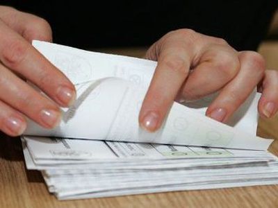 Naujosiose savivaldybių tarybose – vyresni politikai ir daugiau moterų - Lietuva ir Baltijos šalys