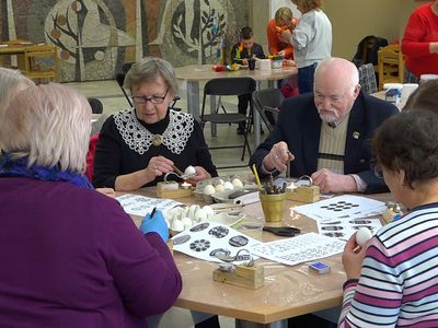 Висагинас готовится к Пасхе: ярмарка, мастер-классы и концерт народных коллективов (видео) - В Висагинасе