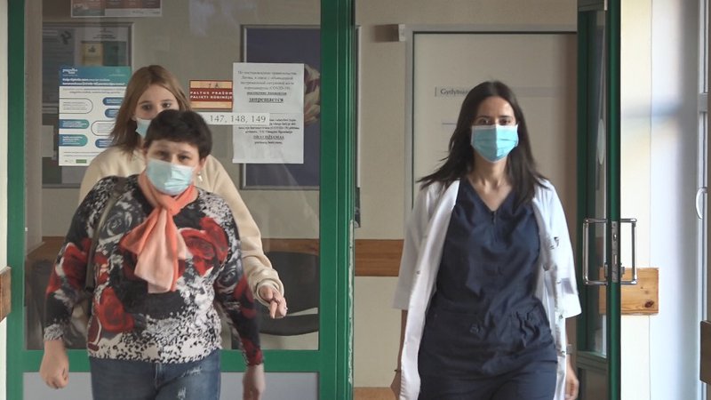 В Висагинасе и по всей Литве фиксируется сезонный рост респираторных инфекций (видео) - В Висагинасе