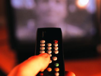 Ряд украинских телеканалов прервали вещание - В Мире