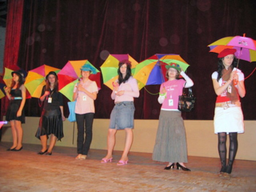 Театральный праздник под покровительством Мери Поппинс - В Висагинасе