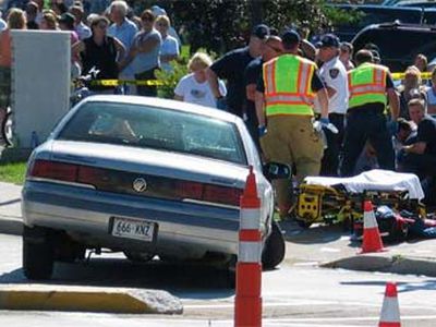 Нетрезвый водитель врезался в зрителей Парада сарделек - Хобби, отдых и развлечения