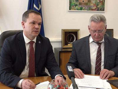 Мэр и директор администрации Висагинского самоуправления обращаются к жителям (видео) - В Висагинасе