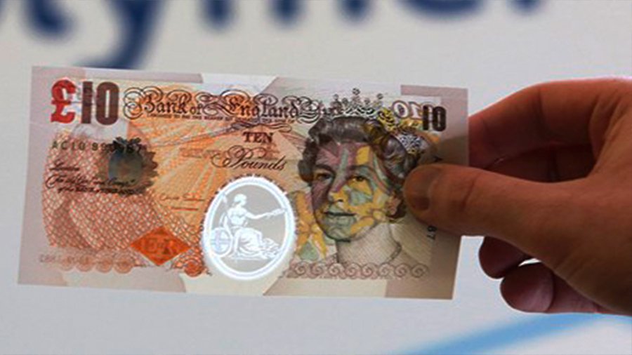 В 2015 году Англия перейдёт на пластиковые деньги - В Мире