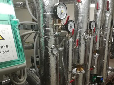 Почему жители вызывали аварийку, если теплоузел еще не сдан в эксплуатацию? - В Висагинасе